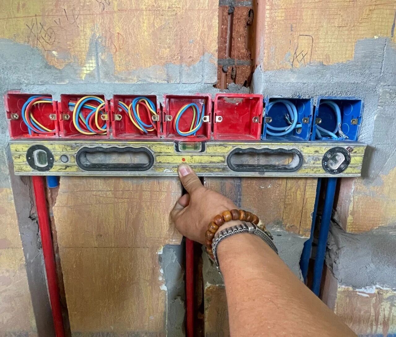 金九銀十裝修季｜南京紅牛裝飾工程總監(jiān)：工地巡檢無小事，嚴(yán)苛落實(shí)工藝標(biāo)準(zhǔn)！06