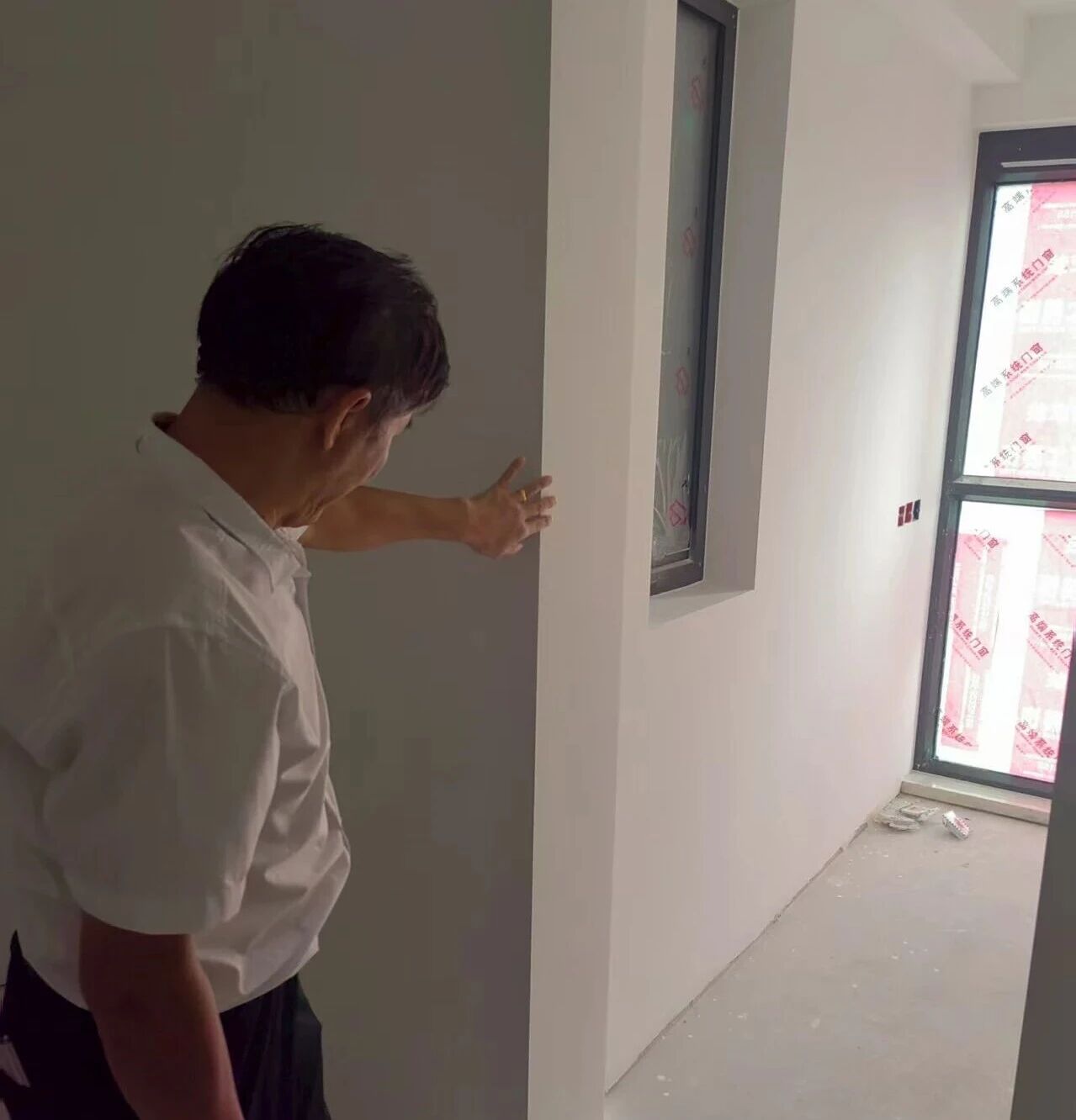 金九銀十裝修季｜南京紅牛裝飾工程總監(jiān)：工地巡檢無小事，嚴(yán)苛落實(shí)工藝標(biāo)準(zhǔn)！08