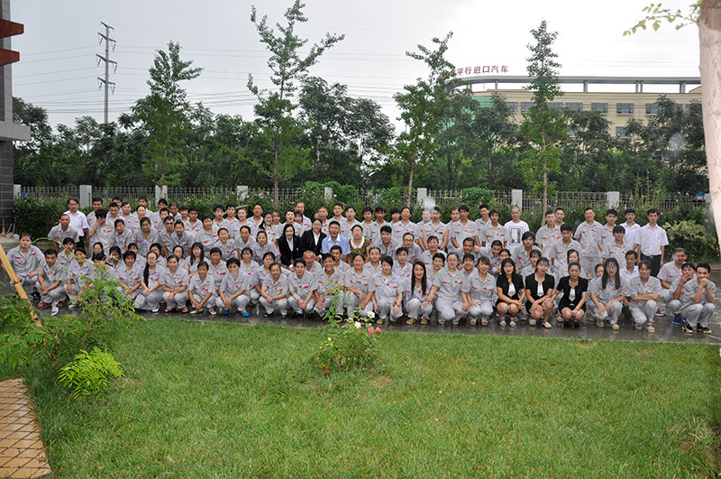 金川樂器箱包員工大合照